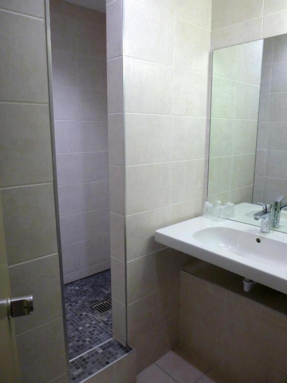 Hyp'Hotel Saint-Marcellin  Buitenkant foto